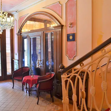 Renesance Krasna Kralovna 4*
