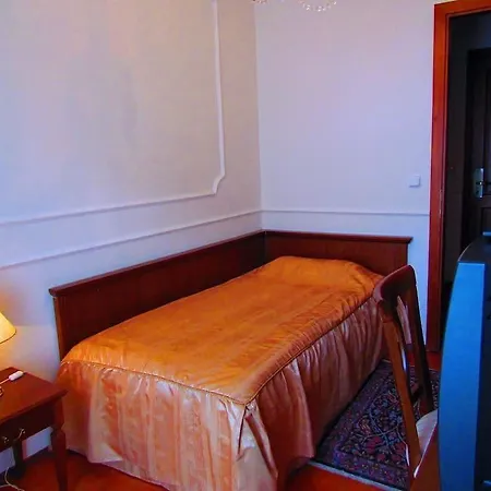 Renesance Krasna Kralovna Hotel