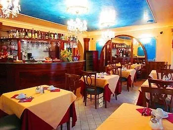 Renesance Krasna Kralovna Hotel 4*