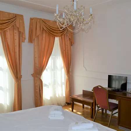 Renesance Krasna Kralovna 4*