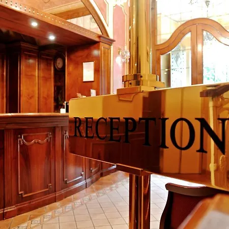 Renesance Krasna Kralovna Hotel Karlsbad